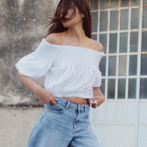 Zara Off-the-shoulder Top - Picture 1 of 5